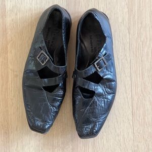 Cydwoq Vintage Black Leather Flat Shoes